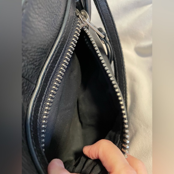 *EUC* FOSSIL Dawson Crossbody Purse - Black Pebbled Genuine Leather - Pockets - Picture 5 of 10